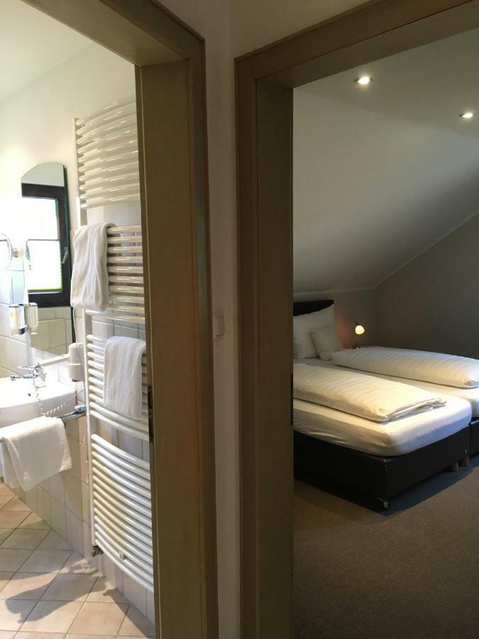 Landhaus Hotel Goeke Hövelhof Eksteriør bilde